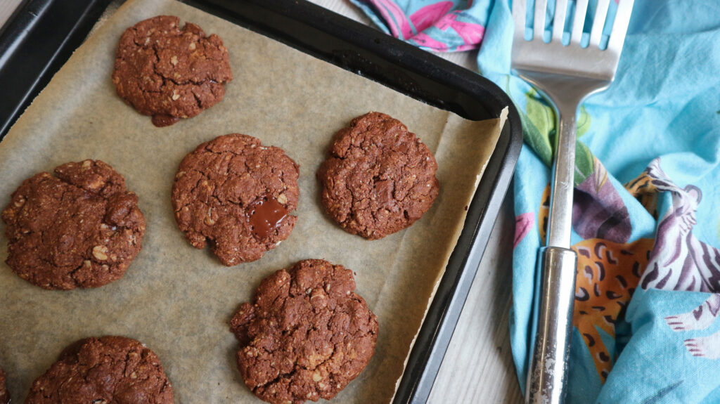 Chocolate Oat Cookies